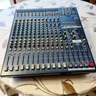 mixer  yamaha EmX 5016 CF