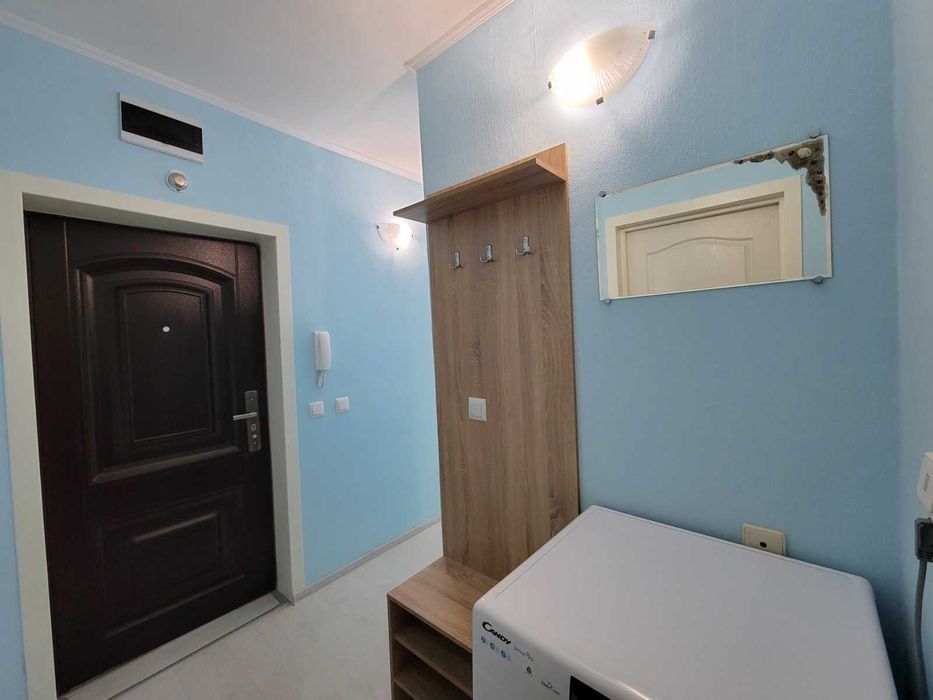 Дава се под наем Тристаен апартамент в Русе, Център - 80 кв.м за 357 € - Снимка #7