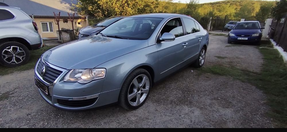Vând volkswagen passat b6