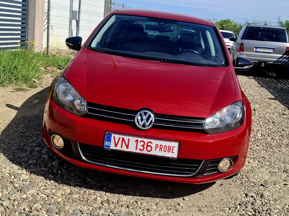 VW GOLF model STYLE 1.2 TSI Stare impecabila  revizii totale !