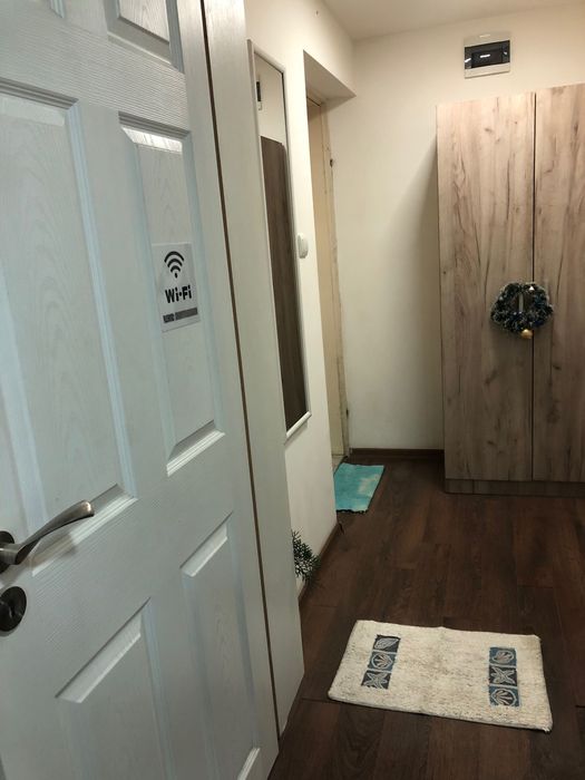 Нощувки в студио Орхидея до Червения площад и ВВМУ