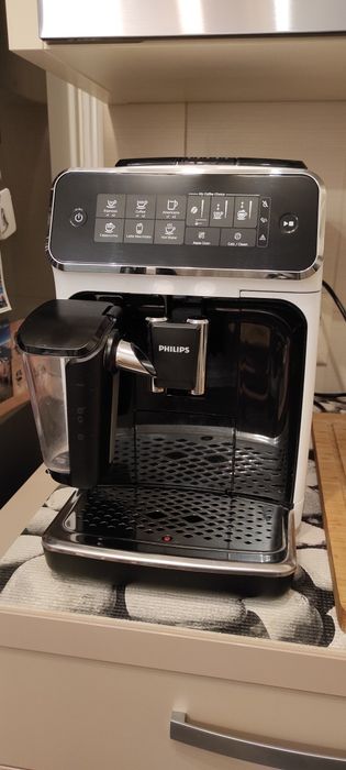 Espressor automat Philips EP3243/50