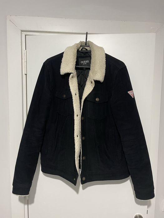 Есенно/зимно яке Guess