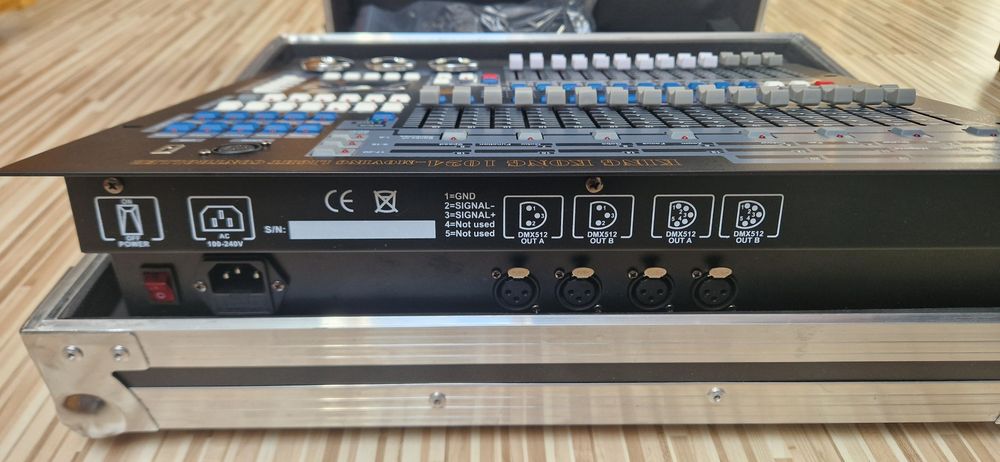 Consolă control lumini DMX, scena, DJ