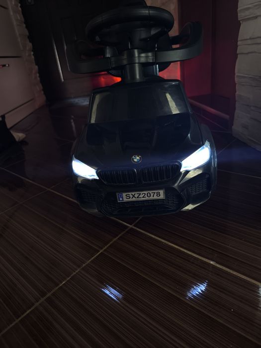 ride on BMW количка за бутане