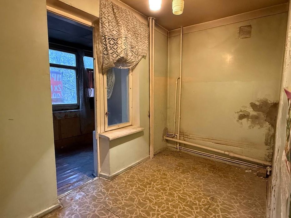 ПРОДАЕТСЯ 2/3/4 на: ЦУМе (Ц-7)