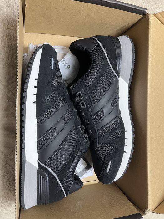 Кроссовки весна-лето 40р