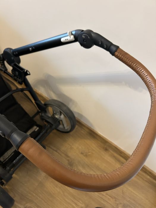 Бебешка количка 3 в 1  Mutsy Evo