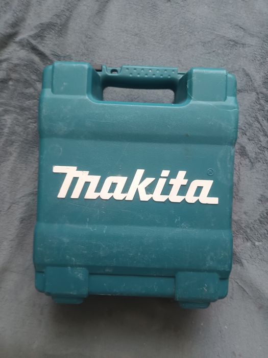 Bormasina / Mașină de înșurubat Makita set complet