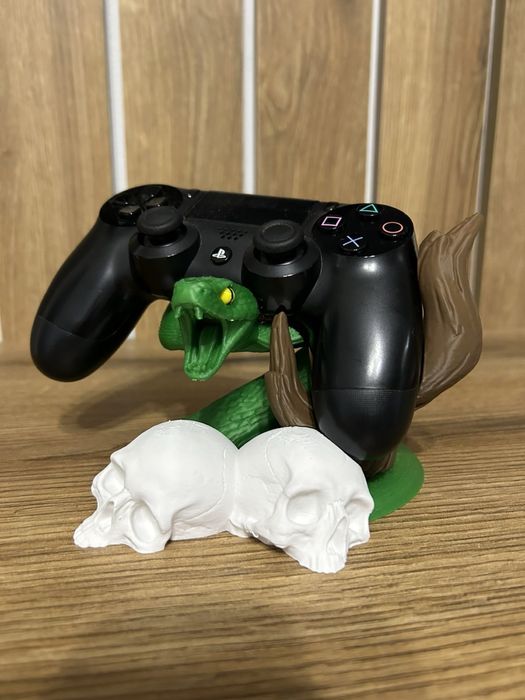 Стойки и аксесоари за PS4 и PS5 контролери и конзоли