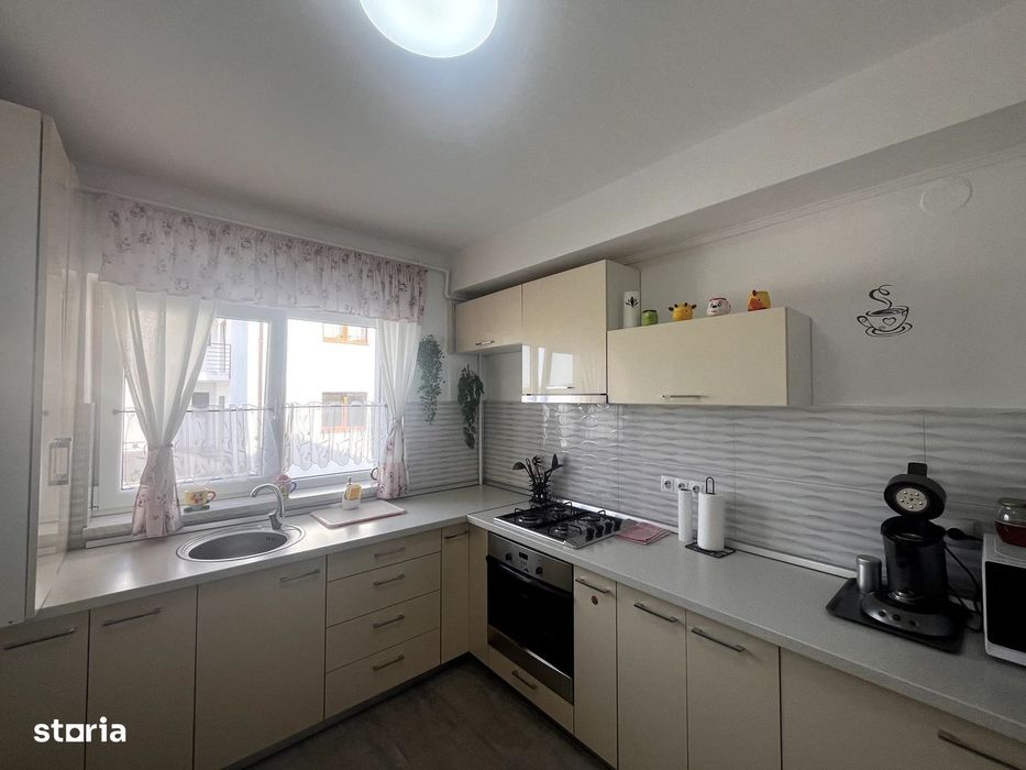 Apartament 2 camere de inchiriat- C Arhitectilor, balcon si parcare