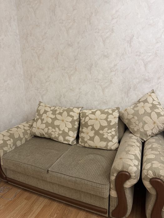 Диван в хорошем состояни, вместительный