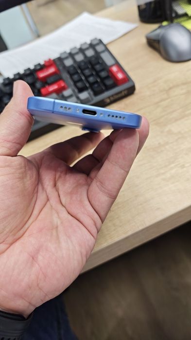 Iphone 16 256 blue