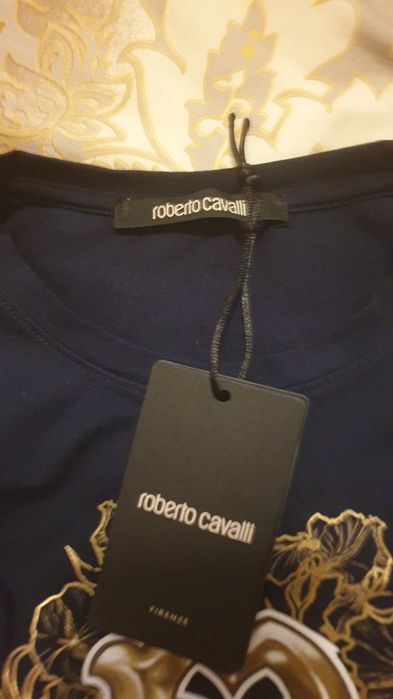 Уригинална тениска с бар код Роберто Кавали