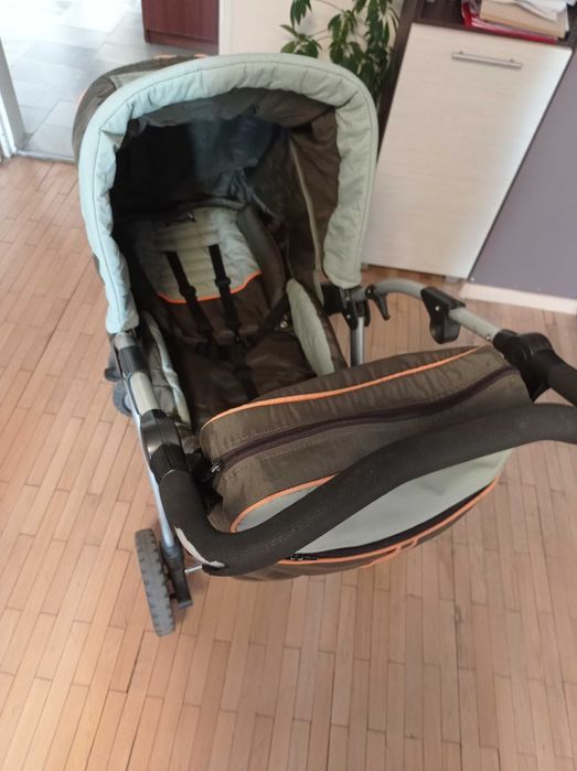 Комбинирана бебешка количка