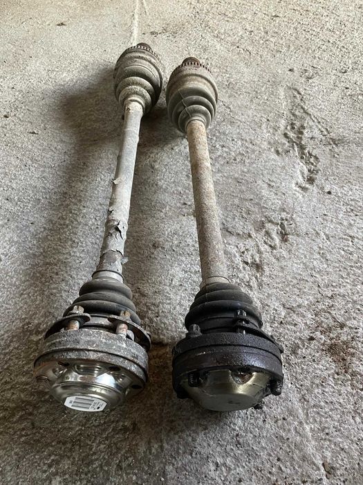 Задни полуоски BMW E90 / E91 / E81 / E87