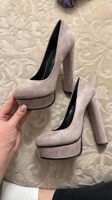 Обувь б/у одевалось максимум 2 раз