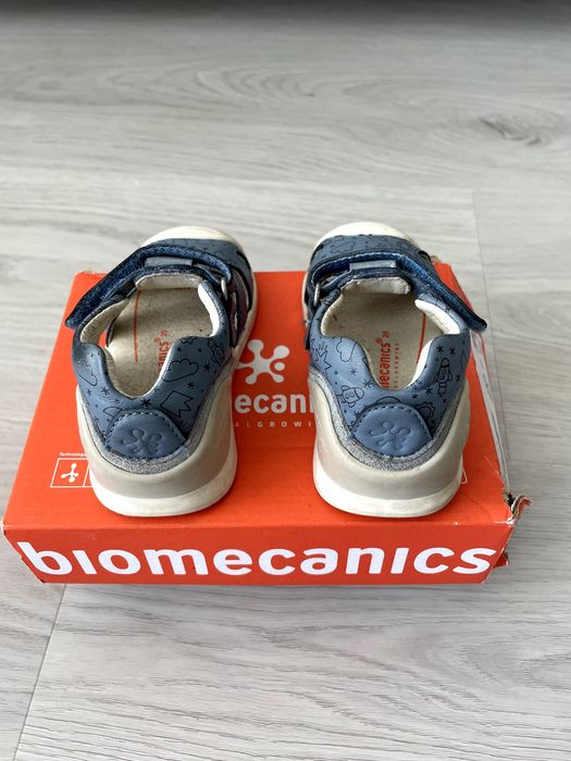 Бебешки сандали Biomecanics размер 20