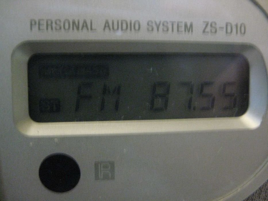 Продавам Personal AUDIO SISTEM SONY ZS-D10