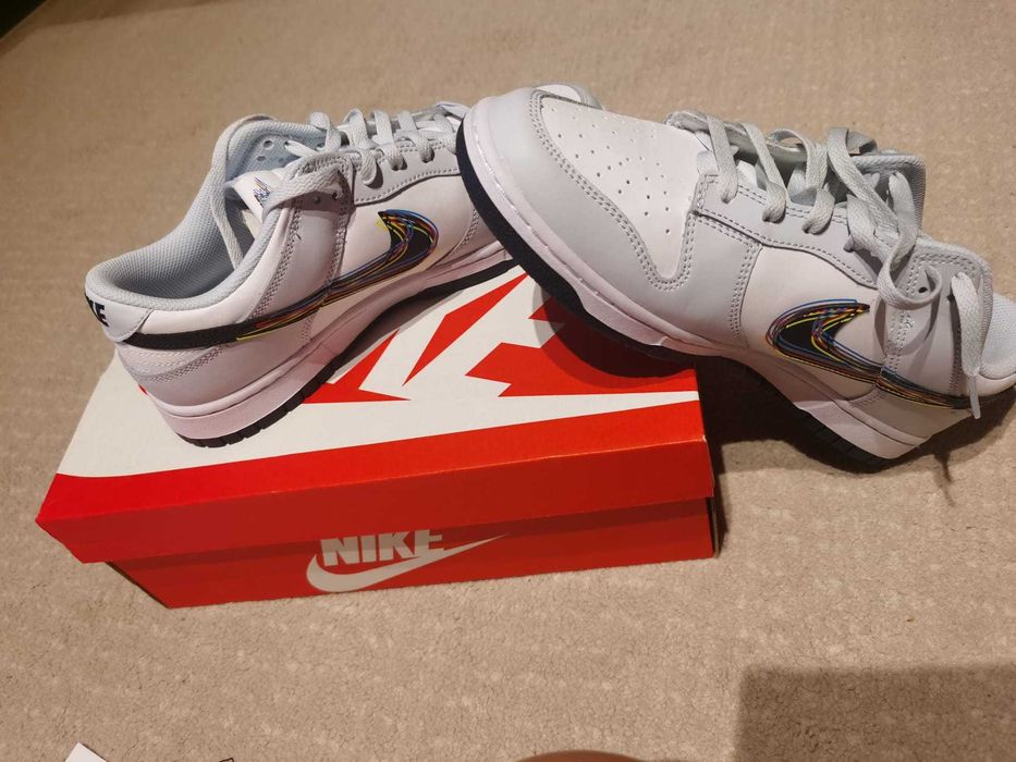 Nike Dunk Low 3D Swoosh, noi in cutie cu eticheta