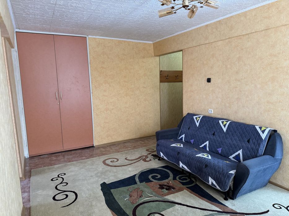 Продам трехкомнатную