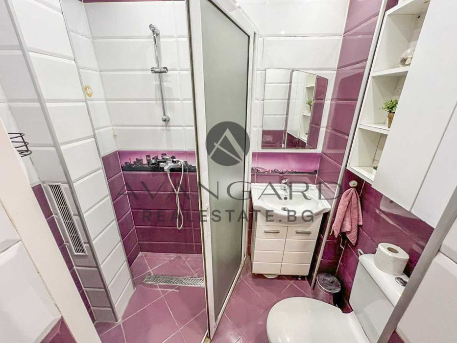 оф.24576 Тристаен обзаведен / МОЛ Пловдив