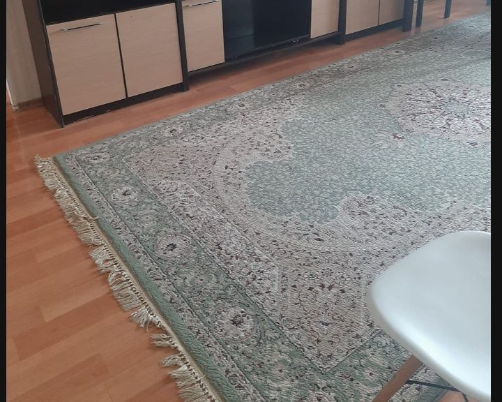 Продам Ковёр 2,5*4