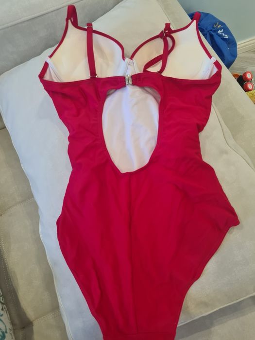 Красный купальник 48 р-р