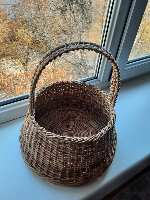 Плетеная корзина.