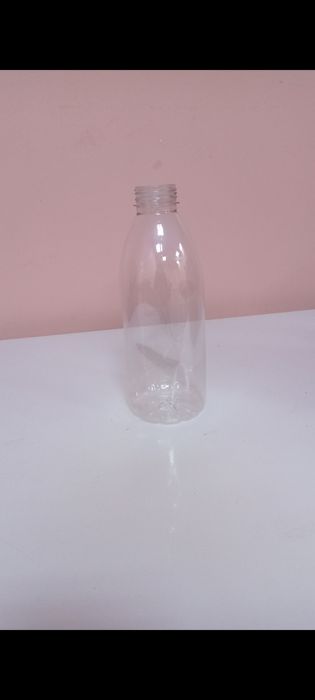 Пластиковый баклашка