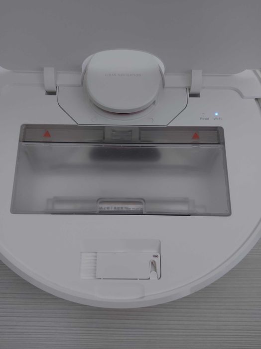 Продавам прахосмукачка робот xiaomi dream D9