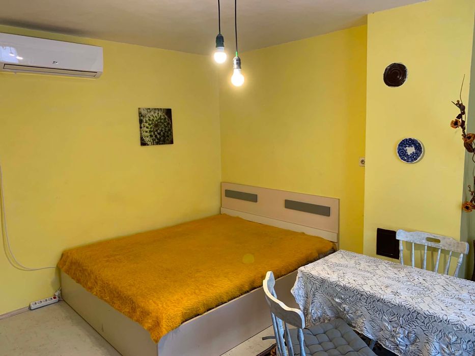 Дава се под наем Къща в с. Пелишат, Област Плевен - 40 кв.м за 248.88 € - Снимка #1