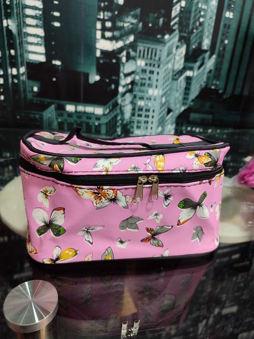 Geantă pt cosmetice