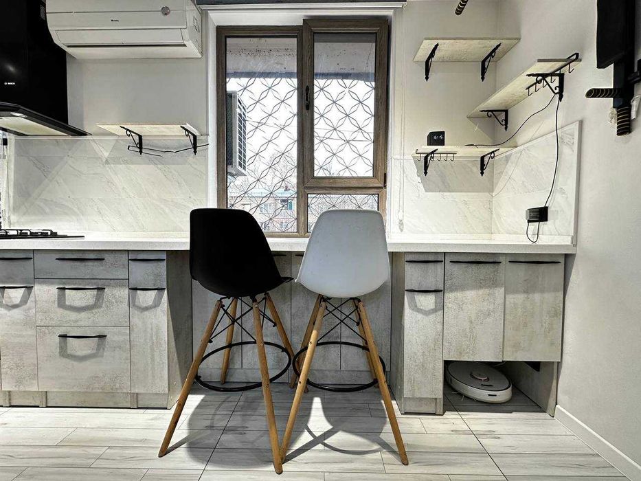 Продаётся 3х комнатная квартира - Метро Новза