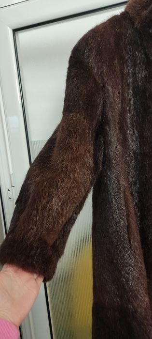 Haina blana naturala nutrie