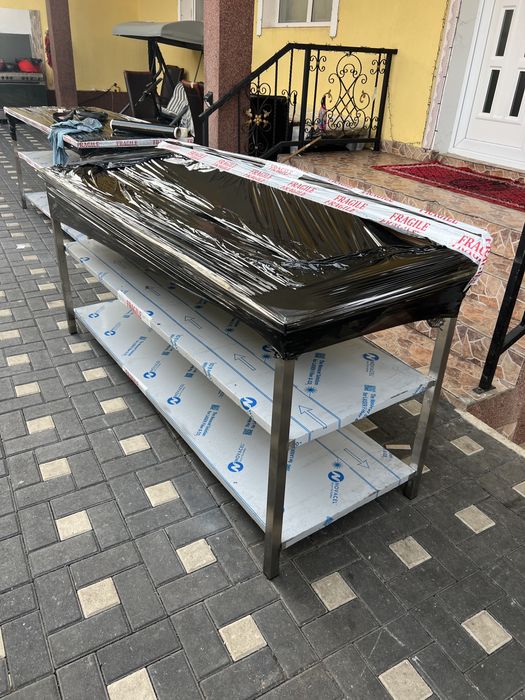 Mese profesionale de inox alimentar pentru bucatarii profesionale