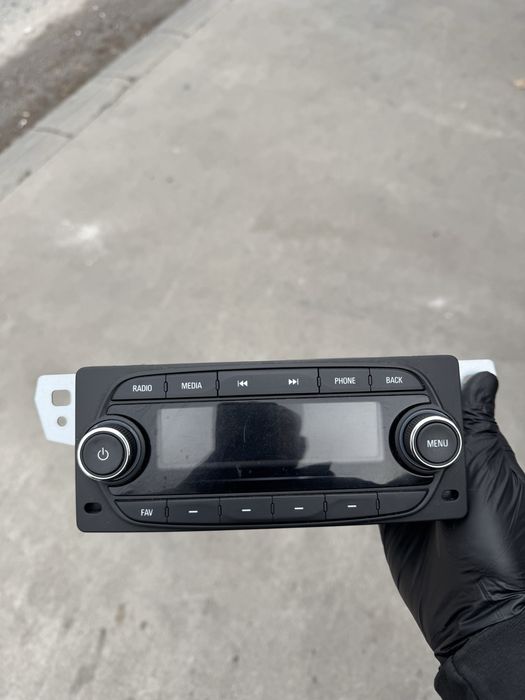 Оригинално радио за Opel Karl