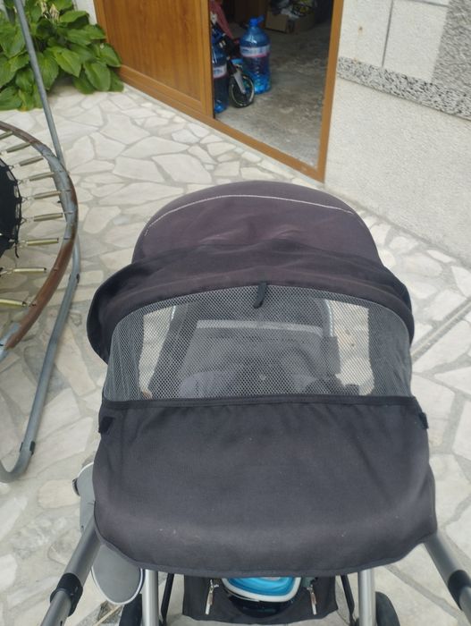 Бебешка количка + зимен кош -кошара,2 шезлонга,проходилка и кош за кол