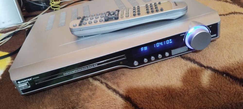 Boxe 5.1  cu radio  dvd  impecabil