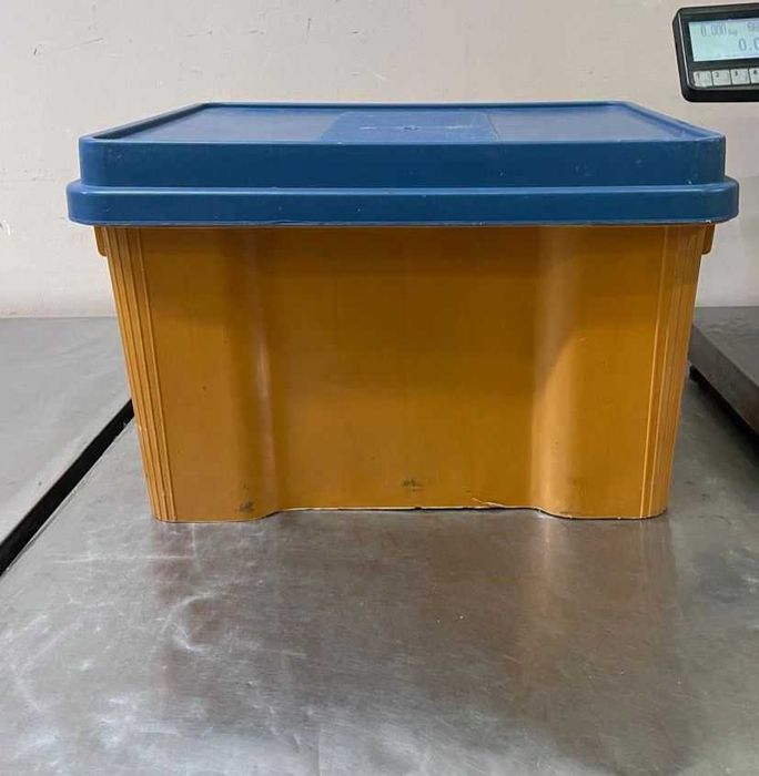 Контейнер пластиковый с крышкой ZETA