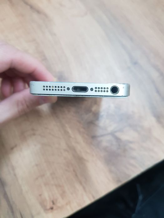 Продам  iPhone 5s