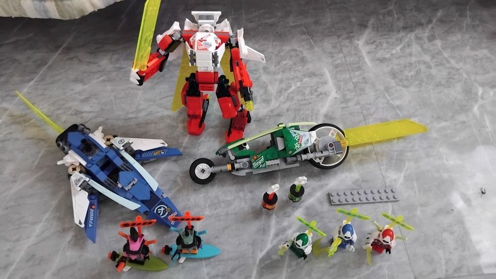 Lego Ninjago, Lego Marvel. Seturi complete. Ca nou. Pentru copii