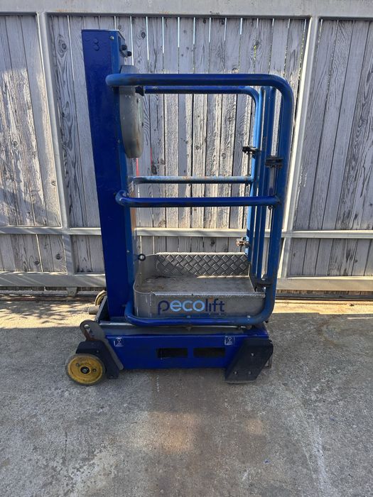 Nacela manuala / platforma de lucru  JLG Pecolift