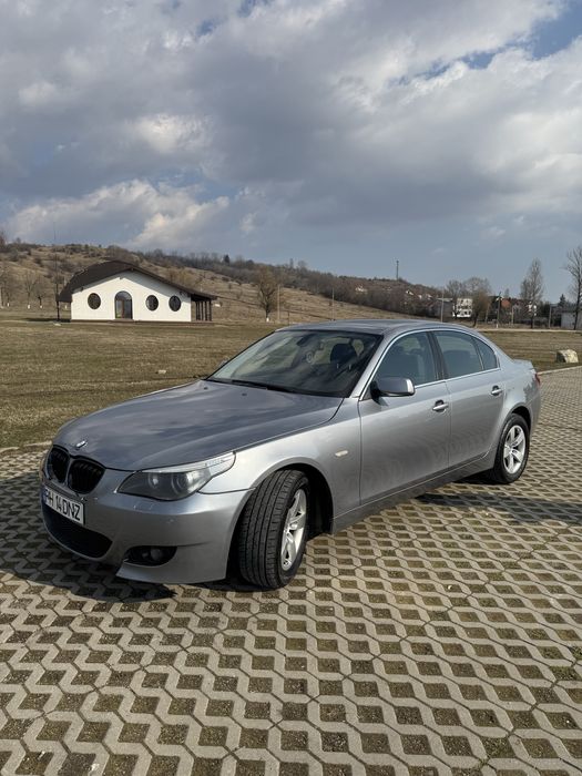 BMW Seria 5 E60, 520i, M54B22, 170cp, evacuare custom, tamponata fata