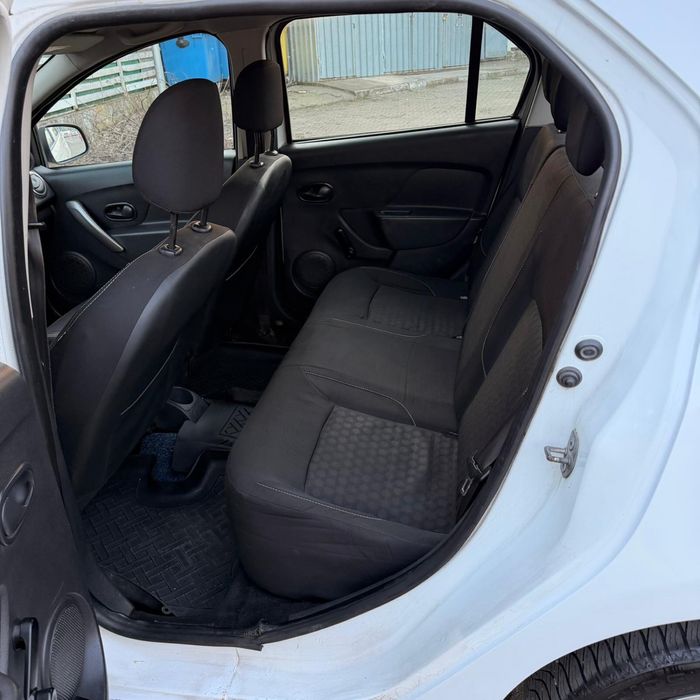 Dacia Logan 0.9 GPL 2013