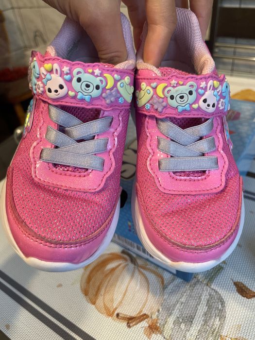 Skechers 25 roz adidasi