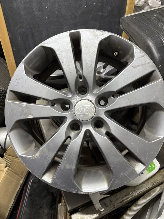 Продам два диска