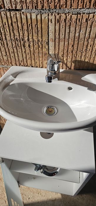 Vand chiuveta si dulap