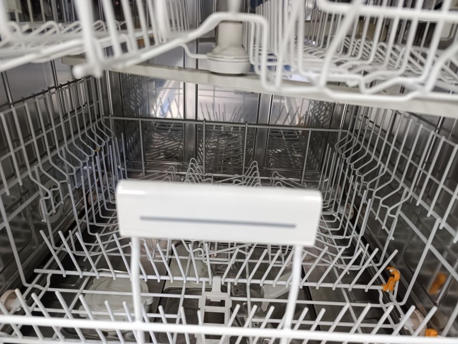 Съдомиялна за вграждане Miele A+++ XXL