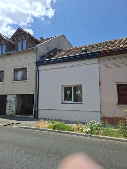 Vand apartament la casa